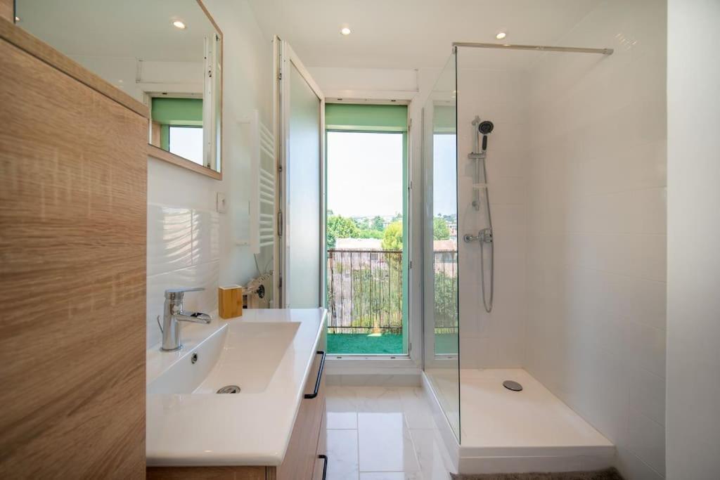 Fully Equipped Apartment With Parking 6 Beds Marseille Eksteriør billede